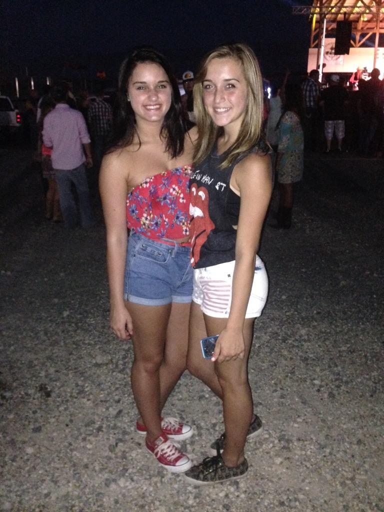 _brriittttt's tweet photo. i miss last summer http://t.co/CMVoA9ptho