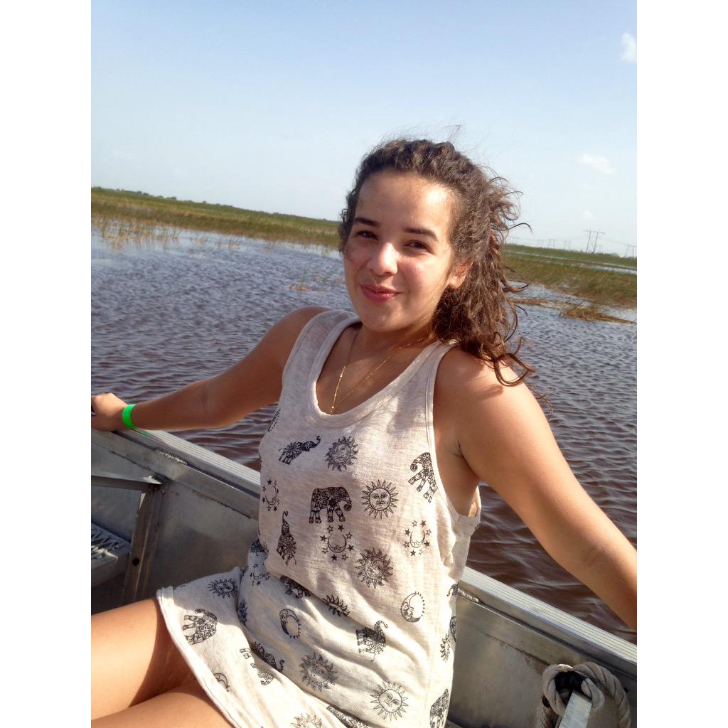 Natynavidad's tweet photo. 😋 http://t.co/D1Xyw82cDD