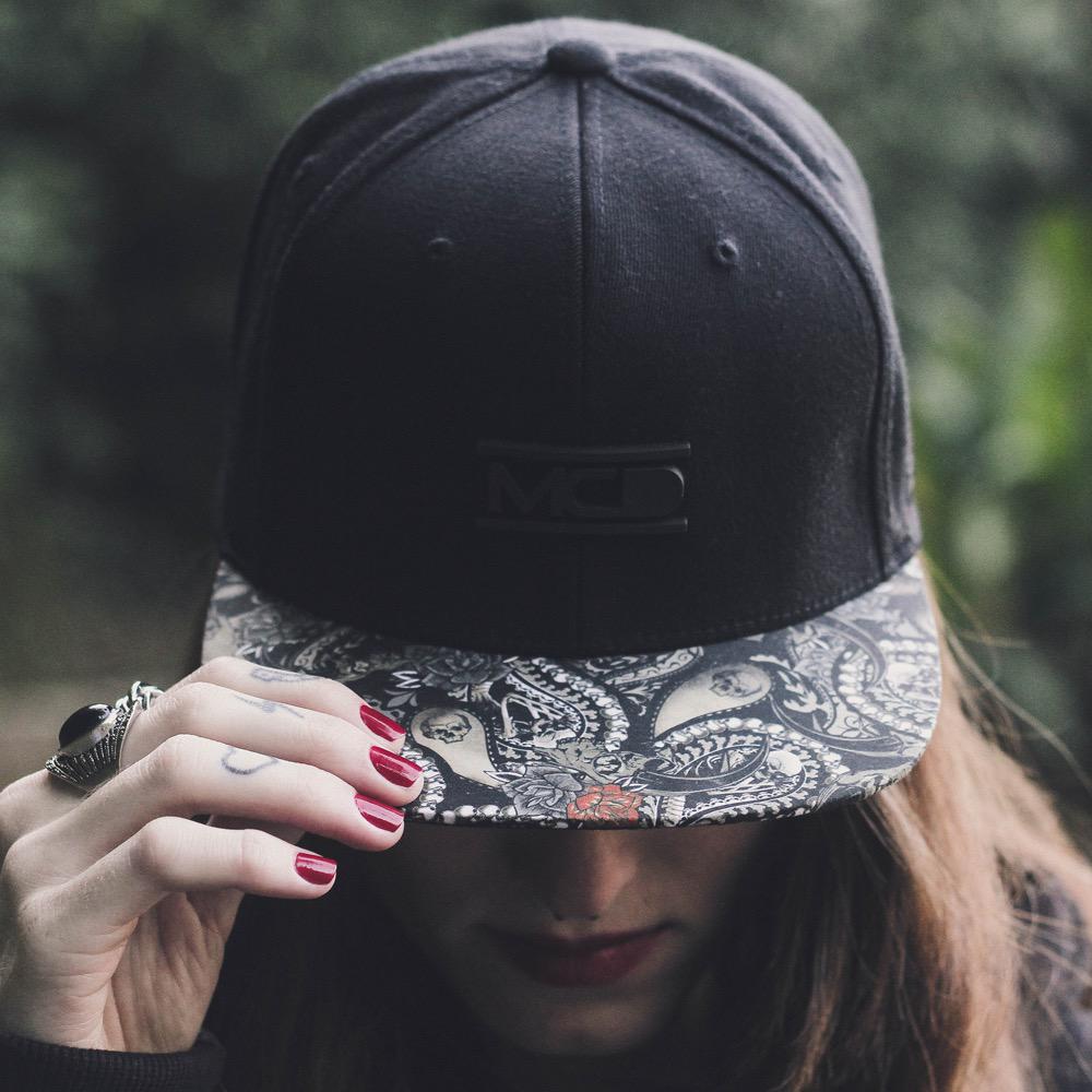 MCD_Brasil's tweet photo. Boné Paisley MCD ♤
Inverno #InsideTheCore http://t.co/D2dNBDdRs8 http://t.co/tC2hcXniDT