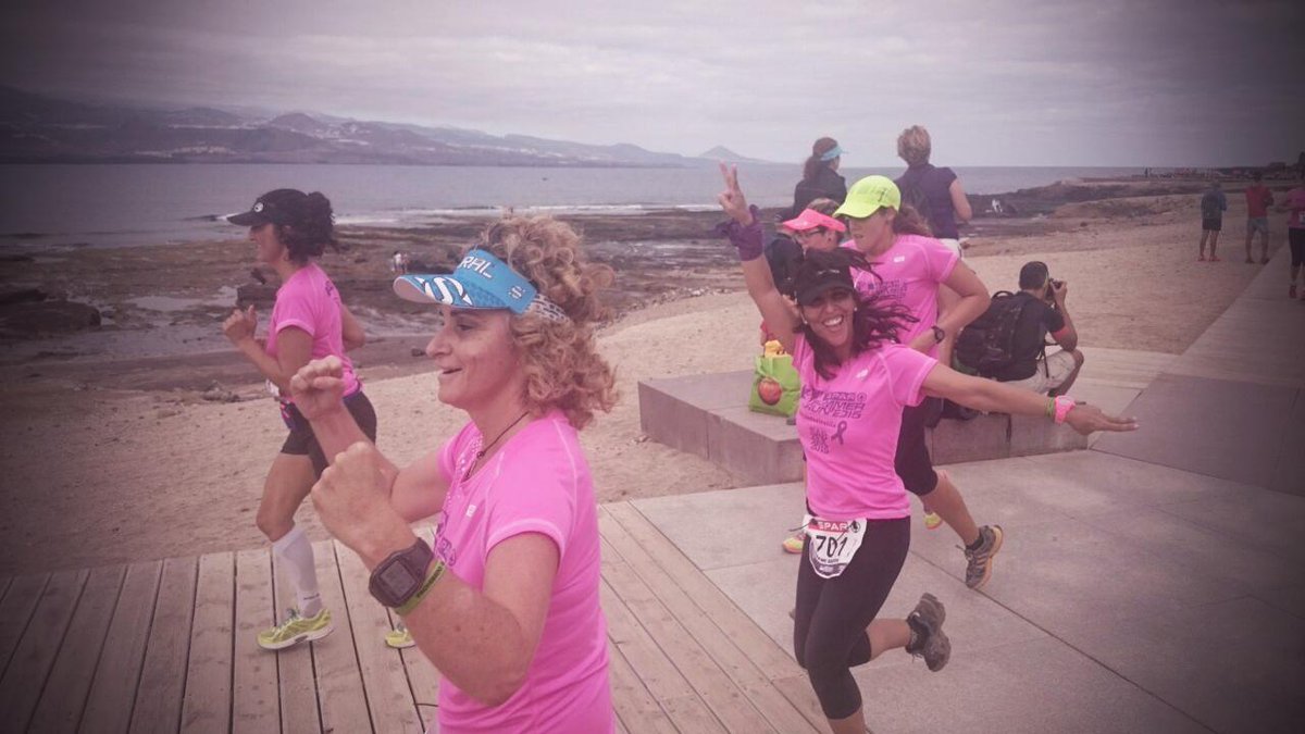 Cartilavant's tweet photo. Excelente participación en la Carrera de la Mujer Solidaria de este sábado, todo un éxito!! #sparsummerrun #runners http://t.co/GnIrf3K7x8