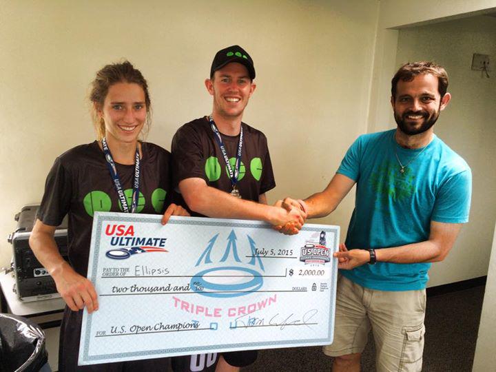 DiscraftULT's tweet image. So awesome! #usopenoh mixed champs Ellipsis donated half of their winnings to @UltimatePeace facebook.com/photo.php?fbid…