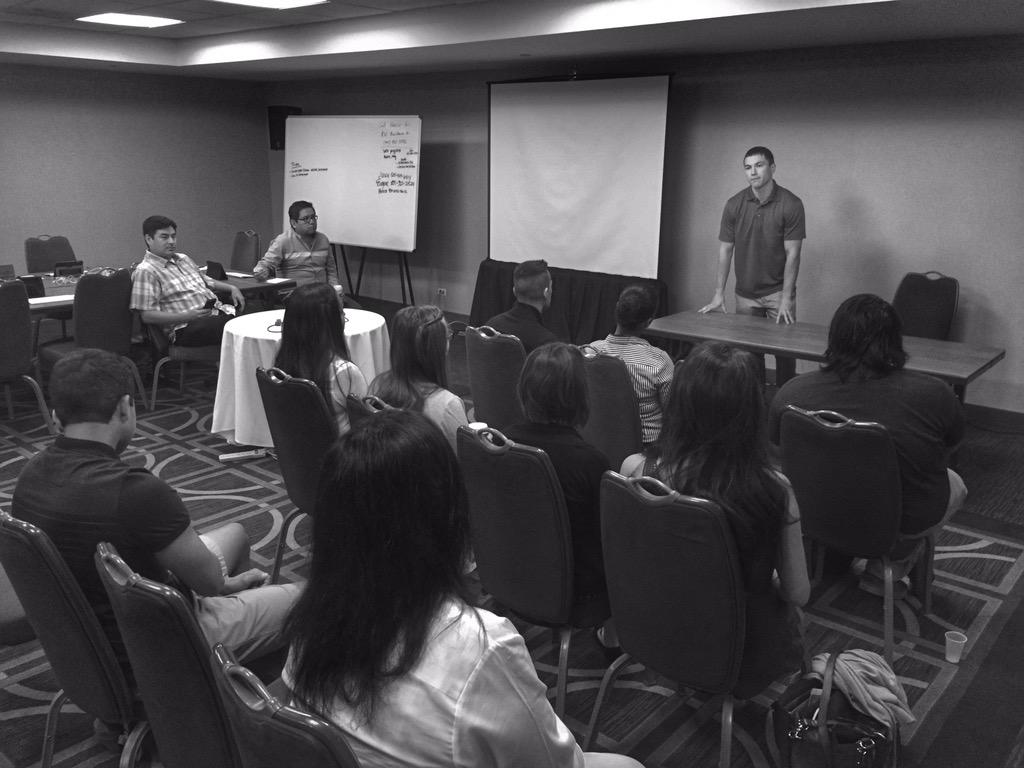 TapaheDesign's tweet image. @najournalists @UNITYnewsroom @RussContreras #NAJA15 Student Project is underway! #empoweryourstory #nativevoice