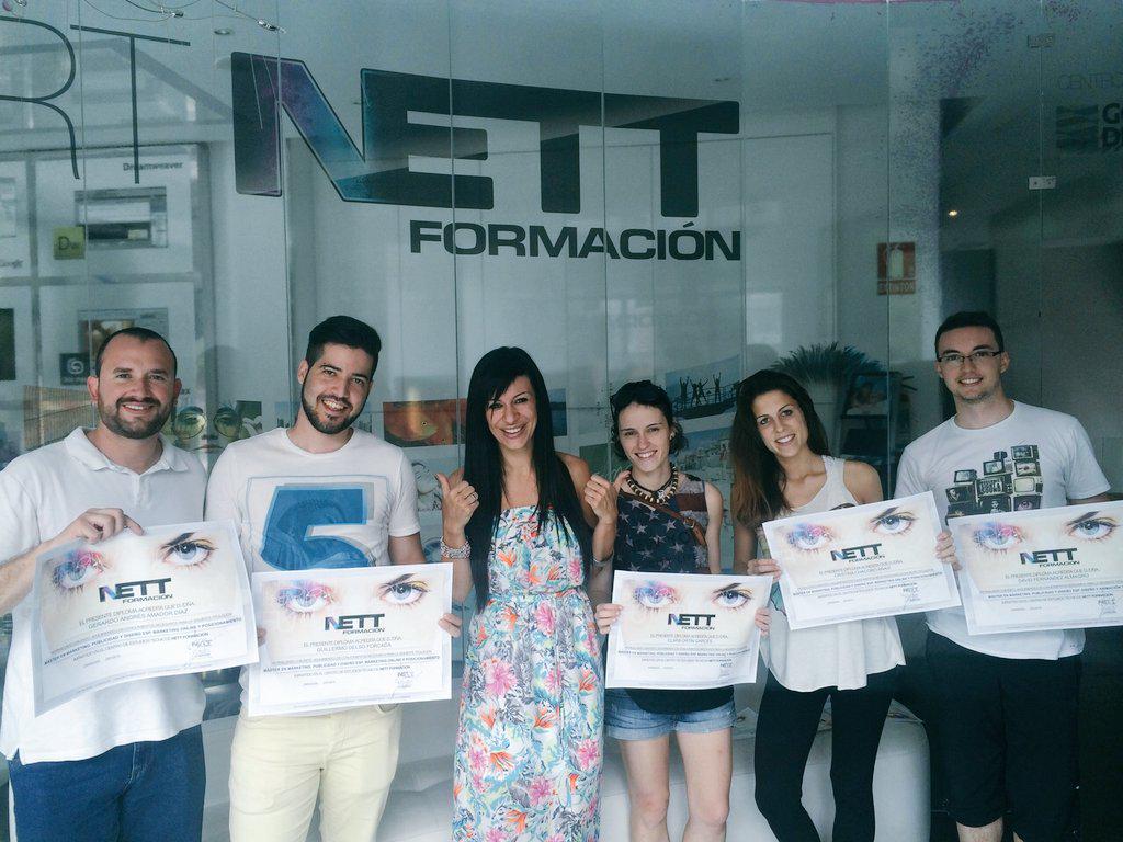 NettDigital's tweet photo. Felices #talentodigitales #MasterMPD han llegado a meta ¿Quieres ser como ellos? http://t.co/mnyp9QtV7k http://t.co/bdXX3xh0uI