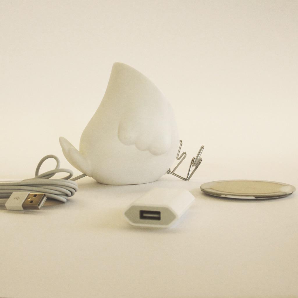 blackbody_oled's tweet photo. BEST BEFORE | OLED Lamp | USB Connection | Release October 2015

#Design #BlackbodyOLED #Artoys #Lamp #Artoyz http://t.co/BCm5Z1thwW
