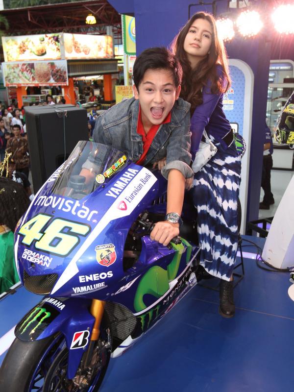 SCTV's tweet photo. .@cassandrasleee dan @RandyMartin98 Kembali Dipasangkan dalam #AladinSCTV
Klik http://t.co/OOFNEnCfnn @bintangcomID http://t.co/R61mAQtFPx