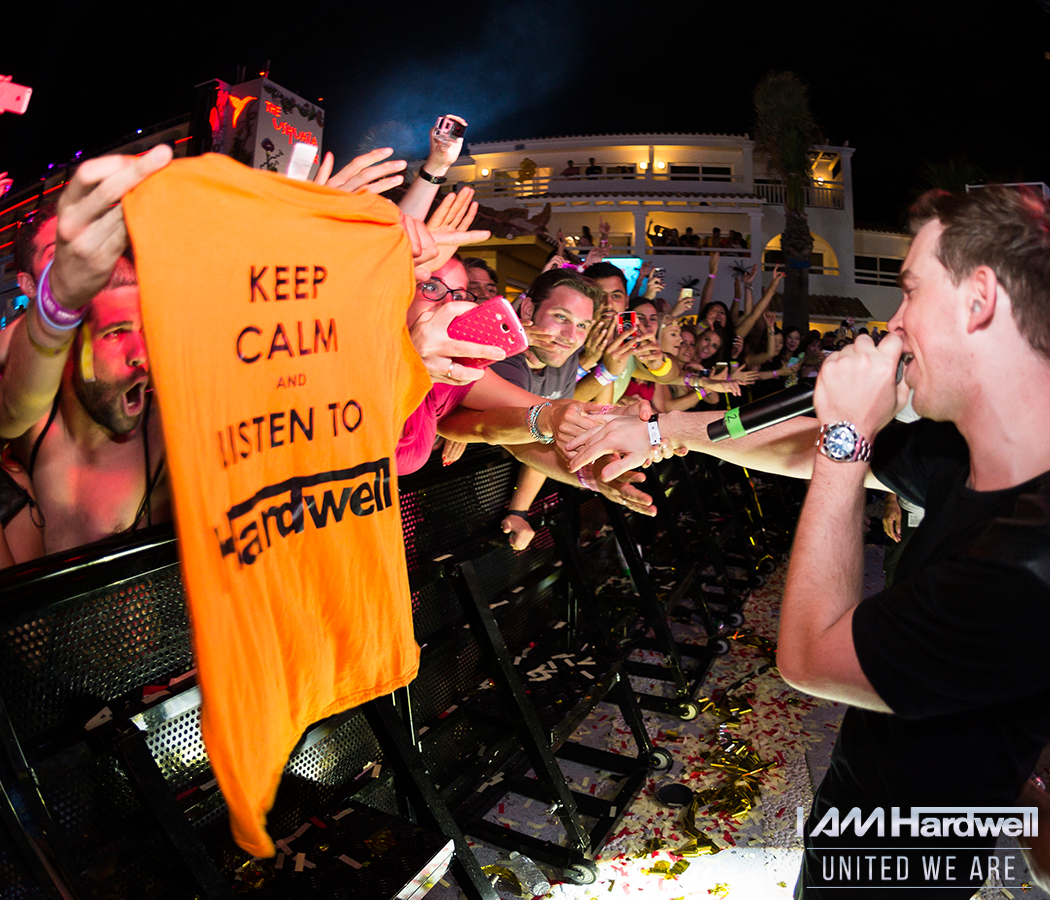 IamHardwell's tweet photo. Mexico! Keep calm because Hardwell is on his way! http://t.co/oiJo0FqcSS