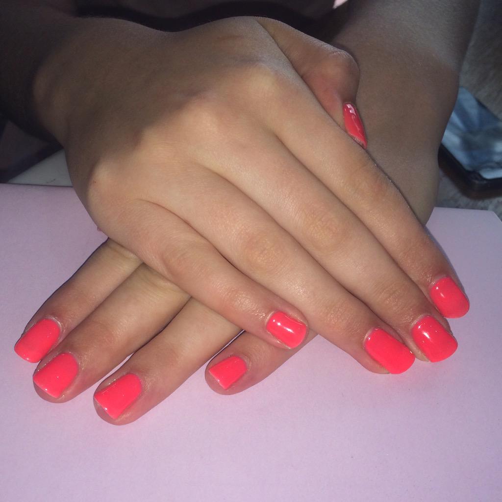 iGlamourr's tweet photo. Nails Appointments available this weekend. 10th &amp; 11th July 💋 http://t.co/KycNIccS7y