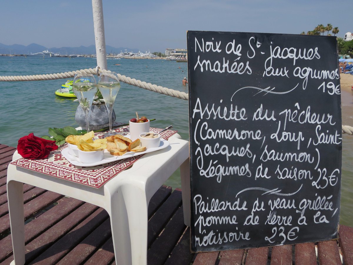 Hôtel Gray d'Albion  tweet media