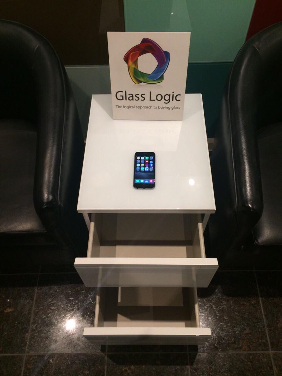 LogicTables's tweet image. How to #wireless_charging_tables helps us to escape from wire mesh. Follow this goo.gl/6Gq7hr #LogicTables