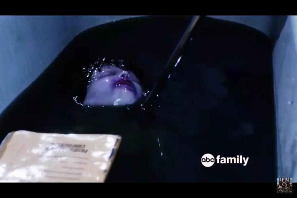 Pretty Little Liars tweet media