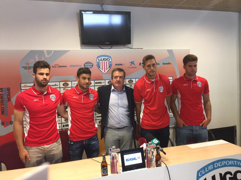 CDeportivoLugo's tweet photo. Fin de la presentación http://t.co/xua0tNL4LR