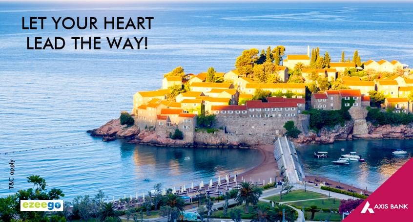 AxisBank's tweet image. You travel for the unknown! Explore with great deals on holidays @ezeego1 on #AxisBank Cards. goo.gl/LyJ3AF