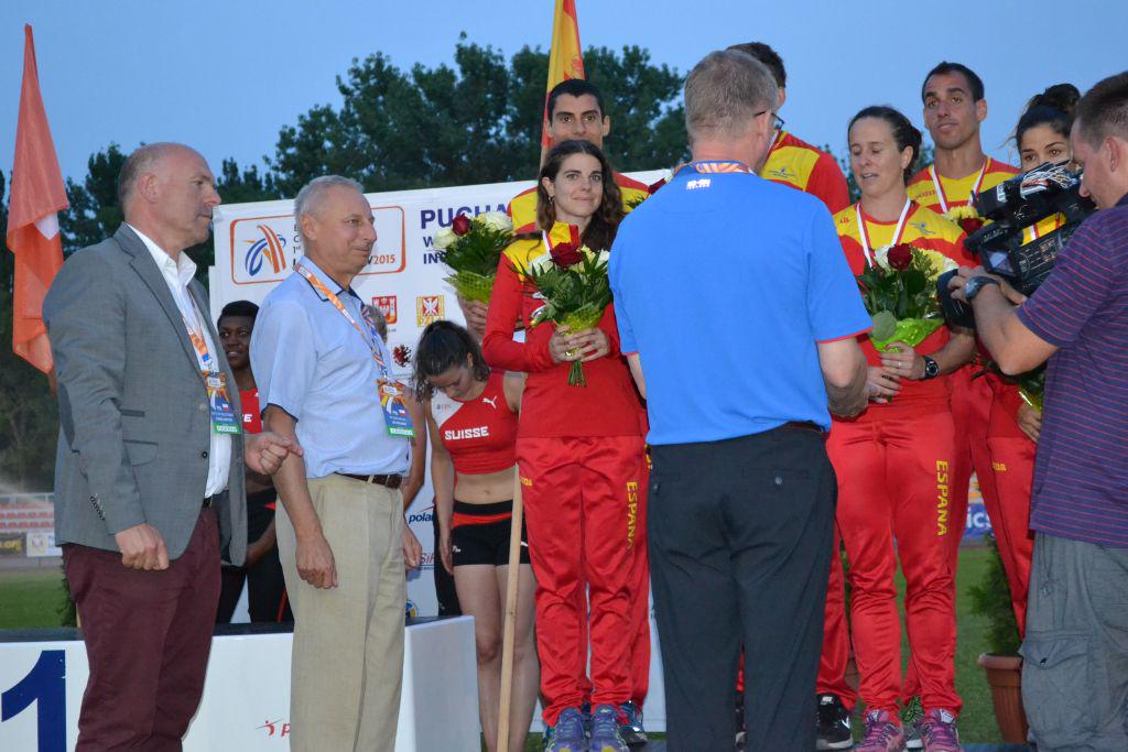 Ecce_Inowroclaw's tweet photo. Spanish Team at the podium in @Ecce_Inowroclaw with @heptica @atletismoRFEA http://t.co/65bRUtl66Q