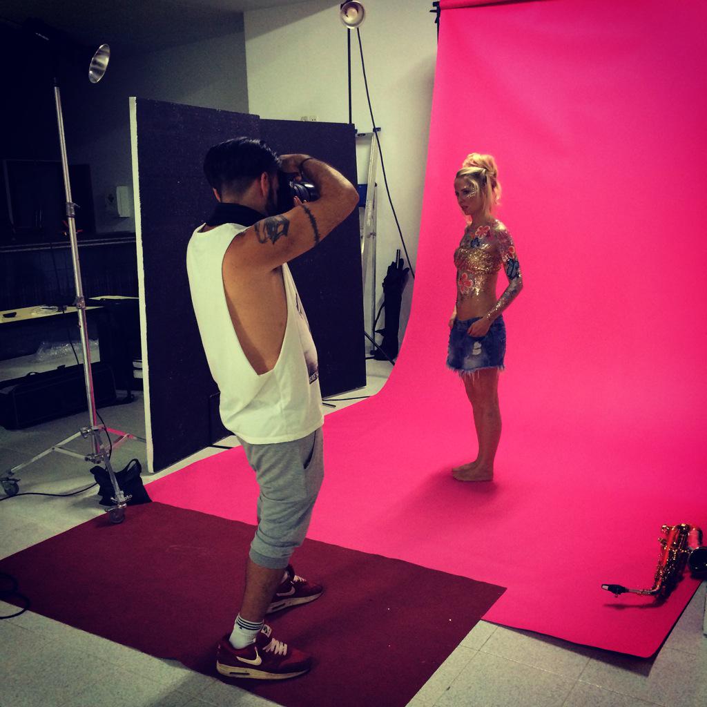 Lovely Laura tweet media