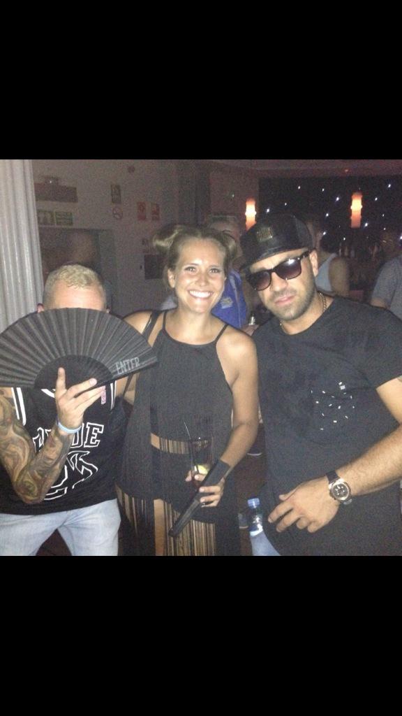 Halesy85new's tweet photo. #enteropening #space @Sammyhotdog an my shaneyyyyy http://t.co/IsKAxdTVTa