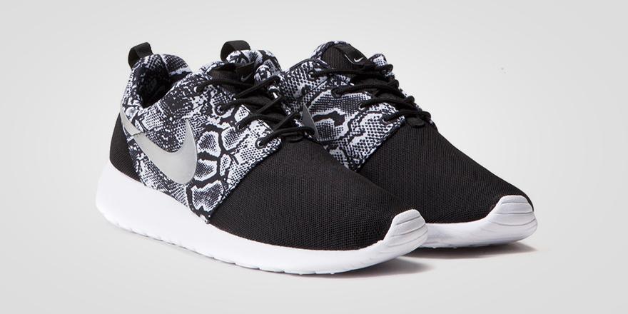 foot locker nike roshe one