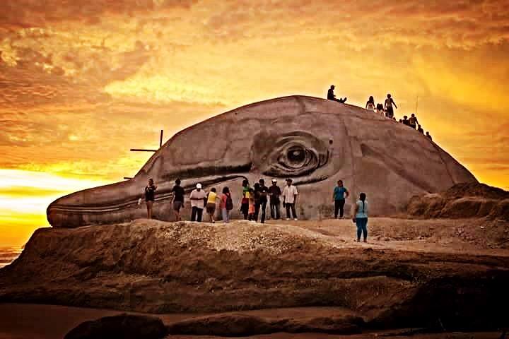 Data_Posorja's tweet photo. Conoce una de las esculturas más grandes de nuestro ECUADOR en #PlayaDelfín. #EcuadorPaisDePaz http://t.co/atkqTPl5yD