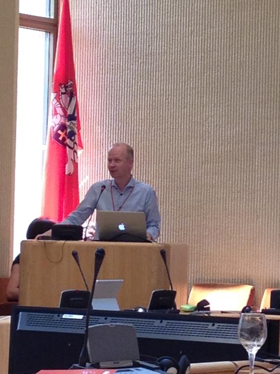 <a href="/erikbarendsen/">Erik Barendsen</a> sharing the joys of WG4 at #iticse15