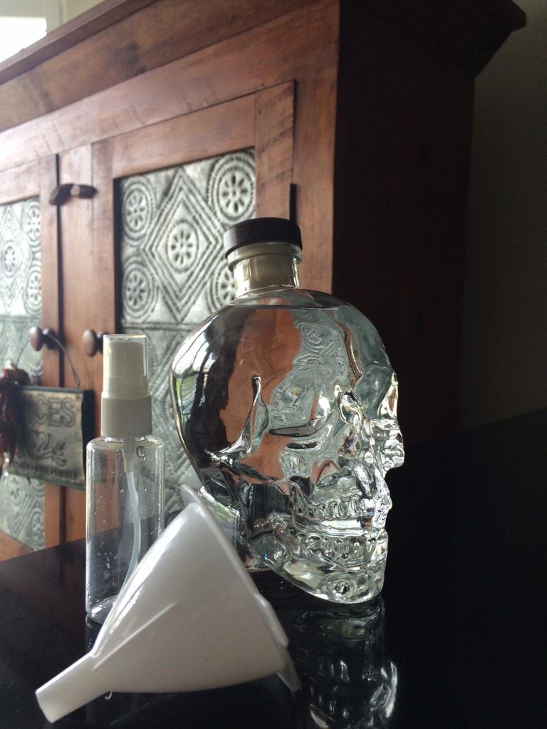 .@BeckiLyn41 @zugsbabe @Zugzug702 neighbour 💏 Blessing my #storagefurniture #crystalskullvodka @dan_aykroyd #OJnoneed