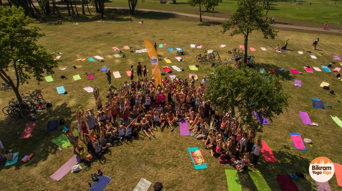 Tā mēs vingrojām Lucavsalā 05/07 un turpināsim visas vasaras garumā! :) Pievienojies jau 12/07 plkst. 11:11!