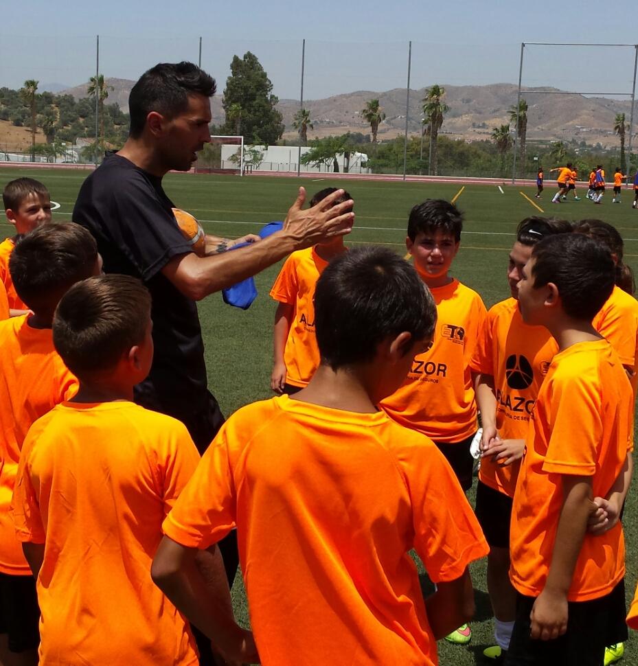 Comenzó con éxito en Cártama el II Campus de los Exjugadores del <a href="/MalagaCF/">Málaga CF</a> #futbol <a href="/Ayto_Cartama/">Ayuntamiento Cártama</a> @JUANICHICARTAMA