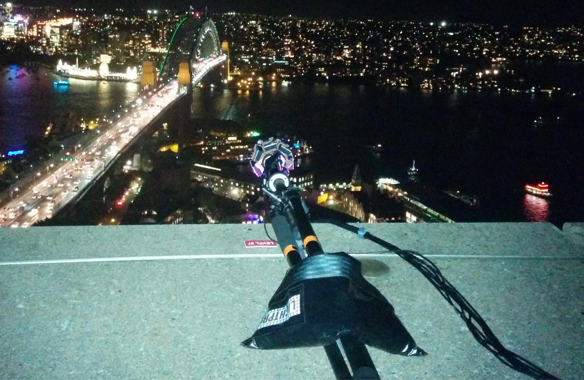 VREVOLVE's tweet image. Froze on top of Shangri La Sydney while our camera rig hangs off the edge of a 40 story building. @Bobby_VREvolve #VR