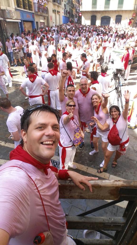 adegar74's tweet photo. Gora San Fermin http://t.co/6O1BfuohPb