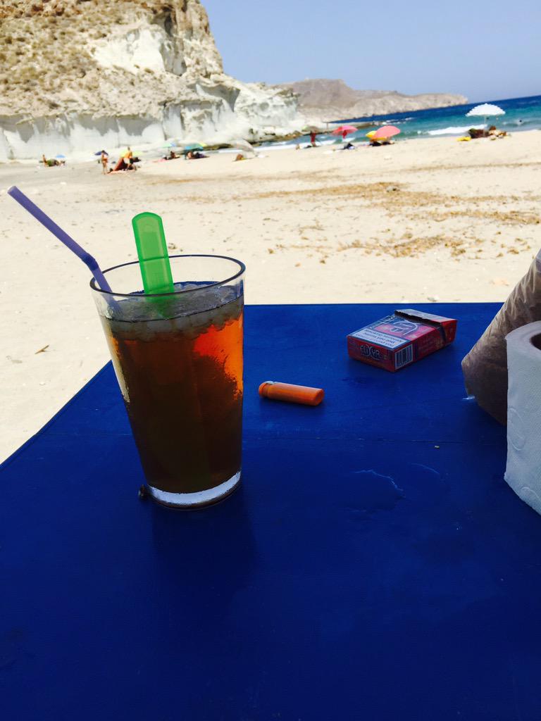 cazorla599's tweet photo. Pedazo de dia en la cala de enmedio, paraiso de almeria🌴🌊🐠 http://t.co/Ze9n1e1YJm