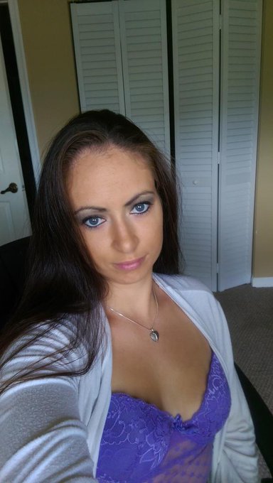 Happy Monday Twitter fans😃 http://t.co/Uf1tjI4516