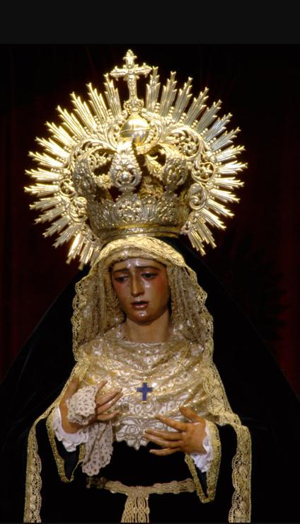 Reina de la Amargura que ni San Juan consuela ...