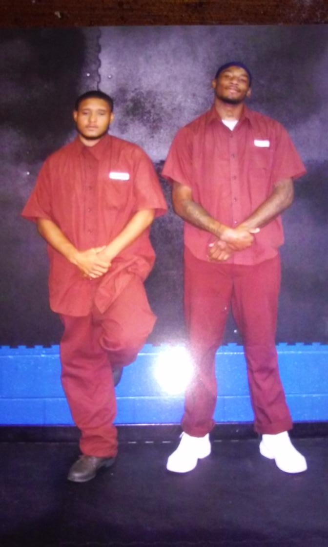 simmy_OT8's tweet photo. Free ManMan &amp; Ox 🎱💯 http://t.co/cOX65eGB7R