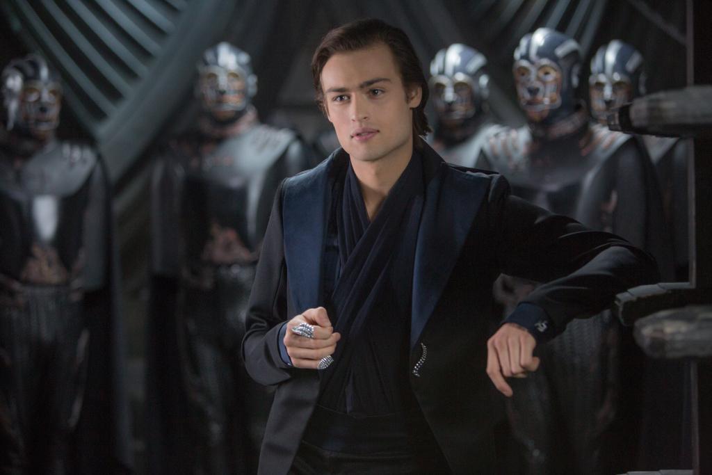 JupiterMovieUK's tweet photo. Retweet to wish #JupiterAscending's @DouglasBooth an out of this world birthday http://t.co/cksdsF1BKs