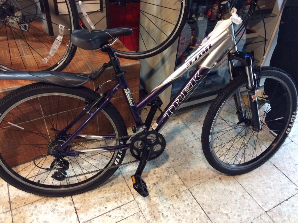 BWarendorf's tweet photo. Hoy fue un día triste: bici robada adentro del depa en SanMiguelChapu @delegacionMH Ayuden a buscarla RT por favor!! http://t.co/2YbMrEXtsr