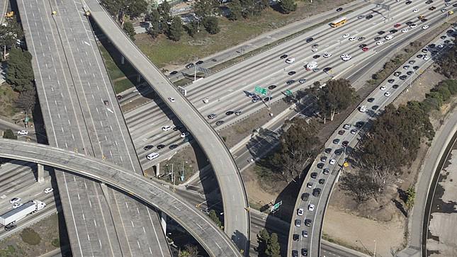 Poll: Most think government should increase highway spending hill.cm/8kLAoYh