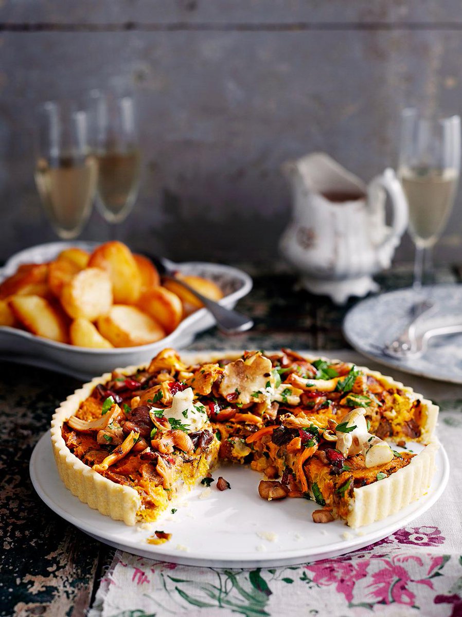 Vggie's tweet photo. Seven delicious #vegan dinner ideas | Jamie Oliver http://t.co/wBUHzExsaG http://t.co/nC68SzVl29