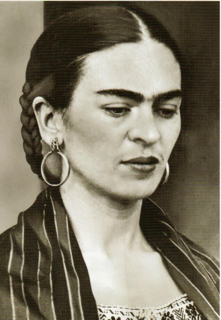 NatashaKender's tweet photo. #FelizCumpleañosFrida #FridaKahlo http://t.co/7XXSke87ZW