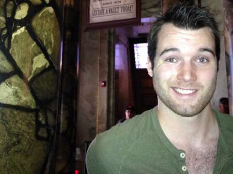 #DeImpacto: Joven muere al disparar fuegos artificiales desde su cabeza en #Maine | bit.ly/1HHDqVt