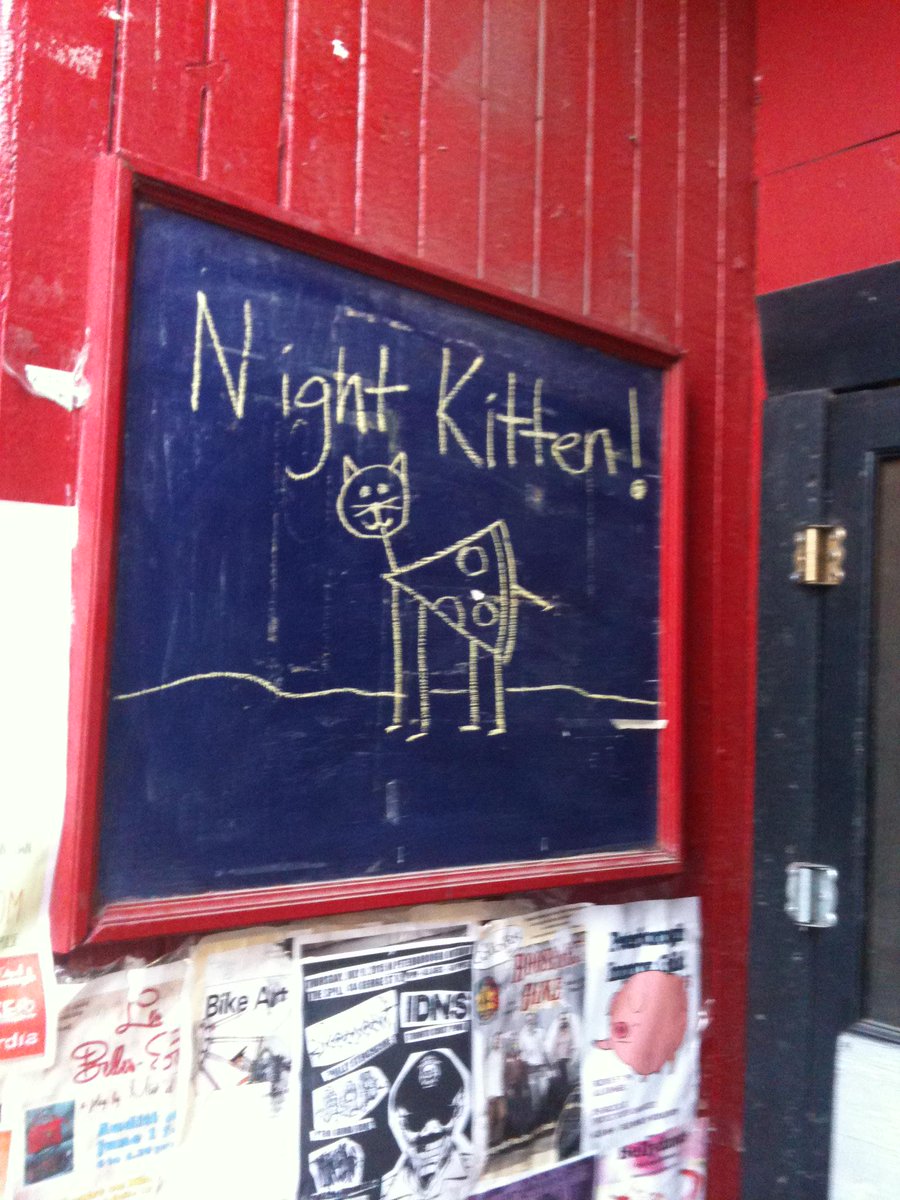 SeanCarleton's tweet photo. There are few things in life that make me as happy as @thenkptbo chalkboard part 2 #pizzahumour #ptbo #nightkitchen http://t.co/S5vlCSYOAD