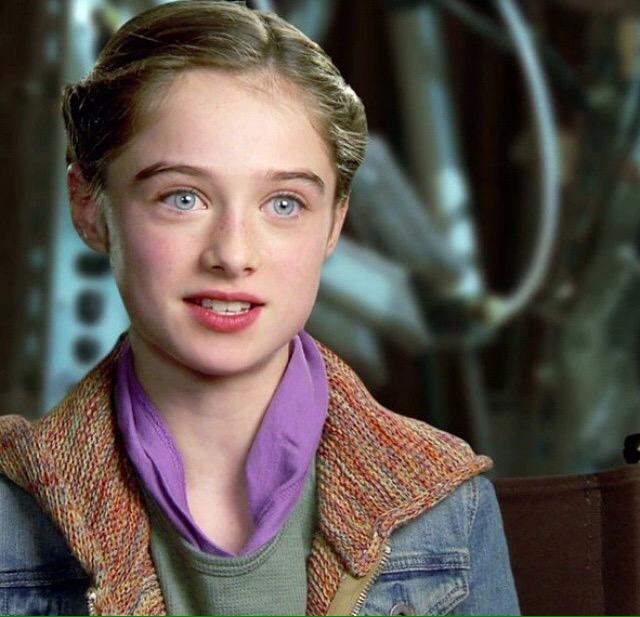 Little Hollywood ラフィー キャシディ Raffey Cassidy Http T Co 9ptzozqcaq