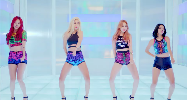 gsdbrazil's tweet photo. [CAPS] Girl's Day 'Ring My Bell'  MV http://t.co/7oMvwxAMg4