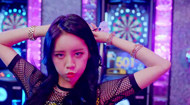 gsdbrazil's tweet photo. [CAPS] Girl's Day 'Ring My Bell'  MV http://t.co/7oMvwxAMg4