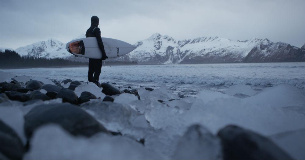 Dare to #surf in 38 degree water? @Natureslife films surf crew in icy #Alaskan breaks FILM: buff.ly/1gd8TCT