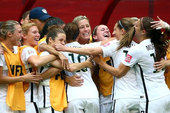 NBCUDeportes's tweet photo. #USA, máximas campeonas de la #FIFAWWC: http://t.co/yQOv1f8jHD http://t.co/BzctnlTYhj