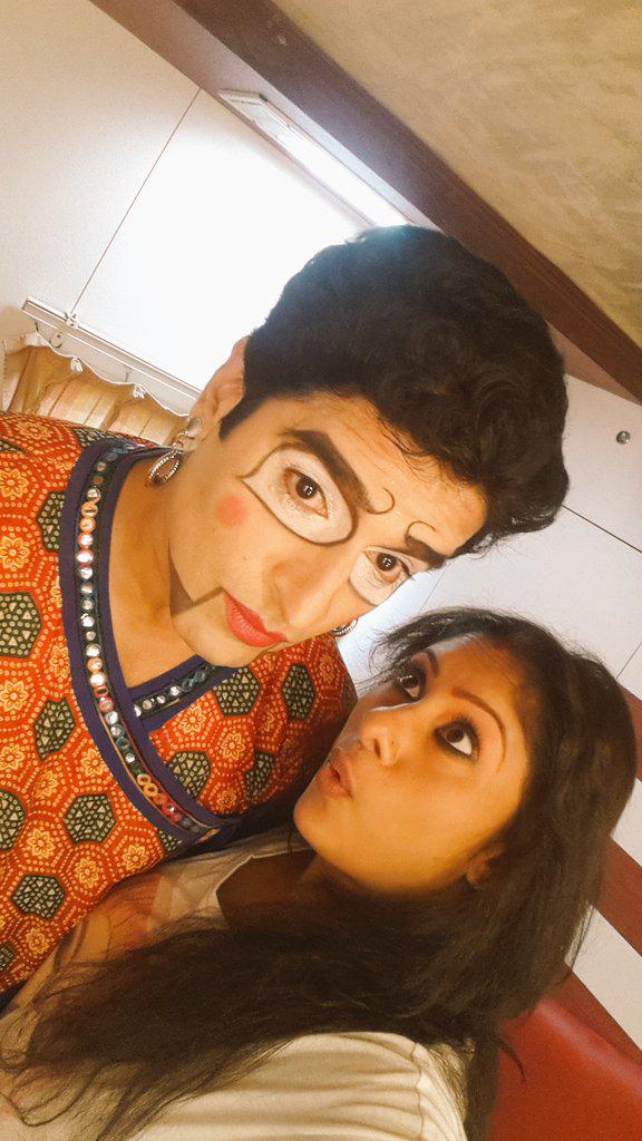 Kaun hai yehhh!!!!??????guess which is this show and on which channel....