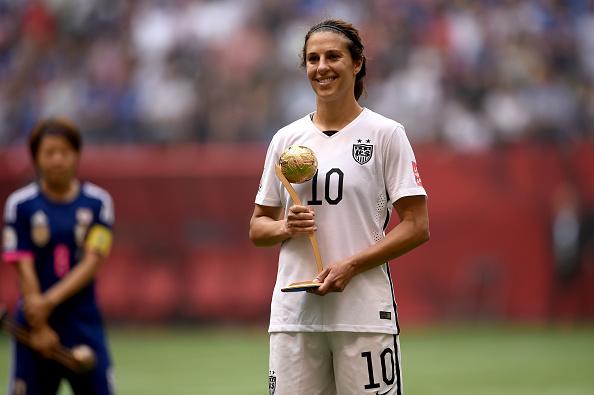 NBCUDeportes's tweet photo. .@CarliLloyd obtuvo el balón de oro en la #FIFAWWC: http://t.co/jfDczCyjUA http://t.co/roqXckUfy2