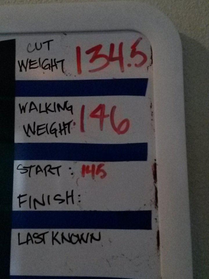 StranglerMMA's tweet photo. The journey back to 135 #StranglerFightCamp http://t.co/ft880KZ6J9