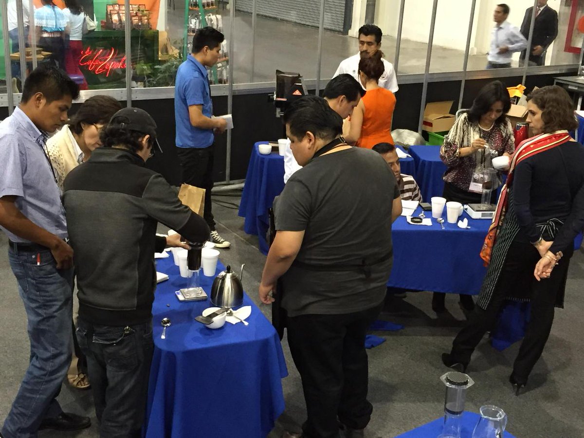 Giving Refractometry + Brewing Science &amp; Methods workshop at International Coffee Convention Mexico <a href="/Convencion_cafe/">Convención_del_Café</a>