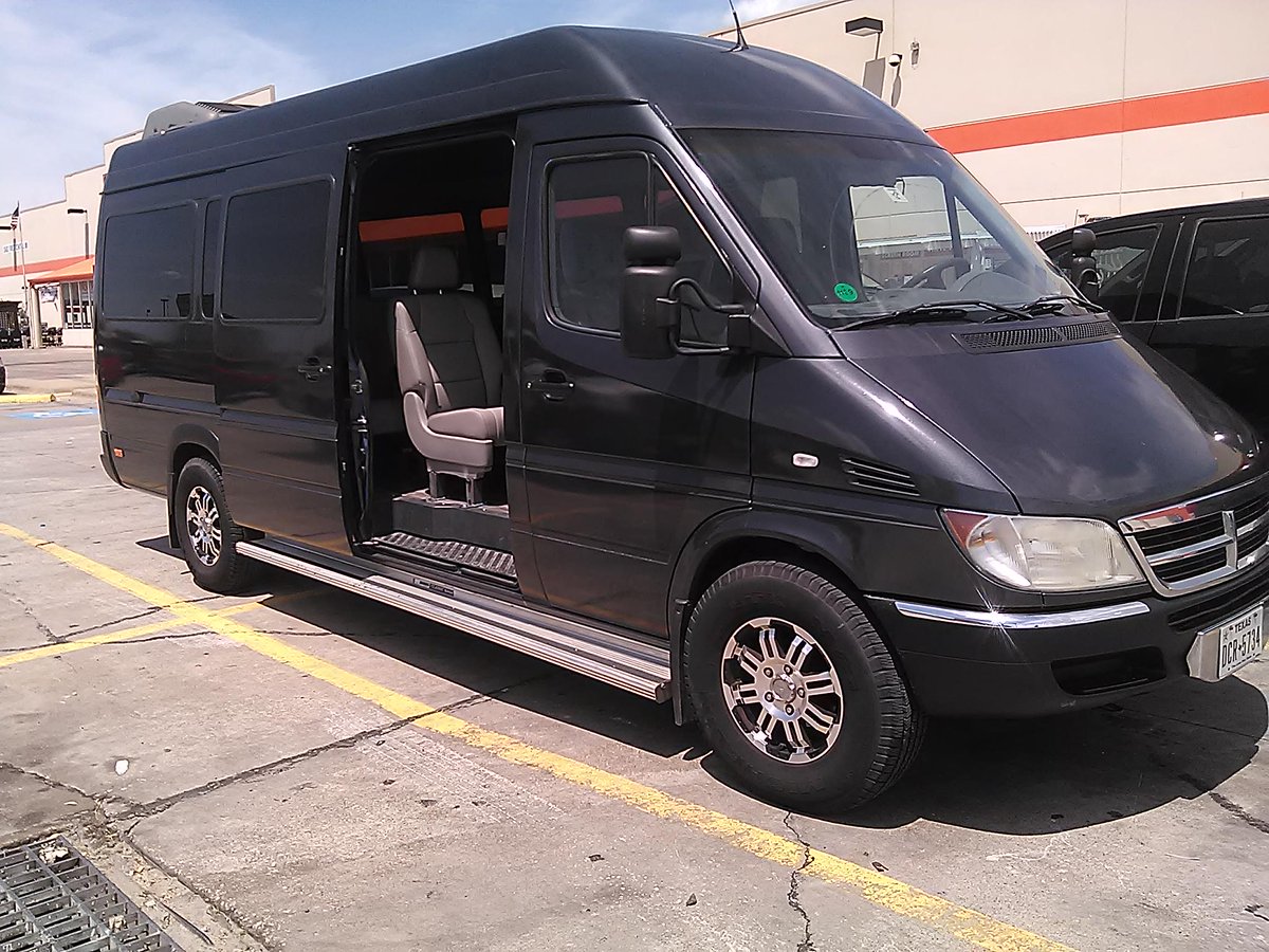 R.L. Moore Bus Tours tweet media