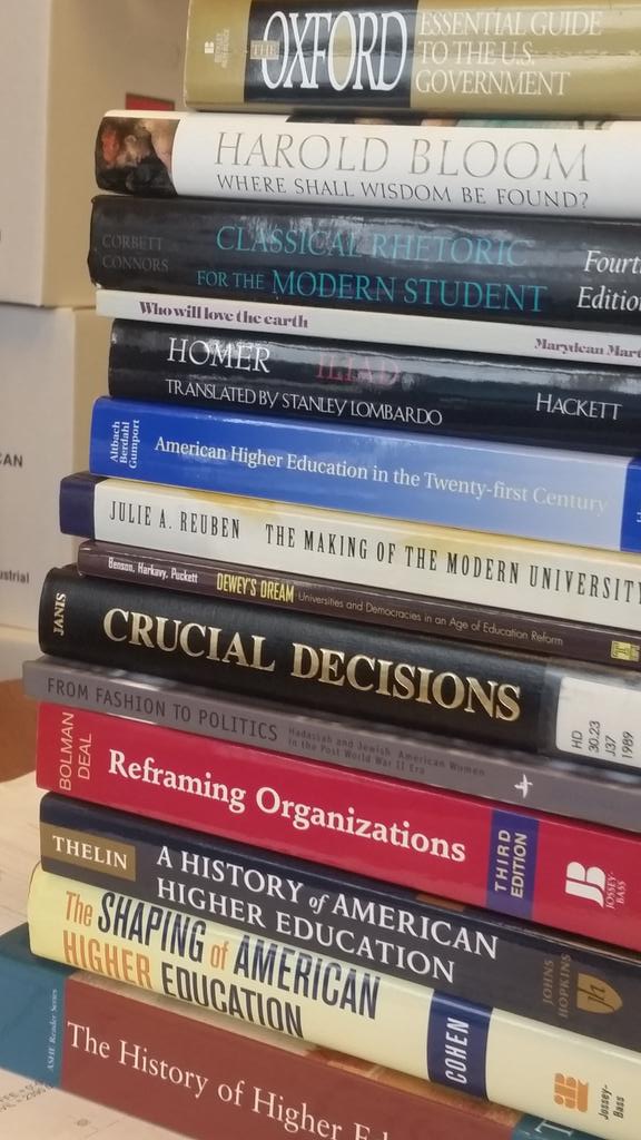 ambrommel's tweet photo. When good friends pack their offices by sending their books to your office
#NSCmovingday #booklover
#nved #highered http://t.co/DcjRa7zpD3