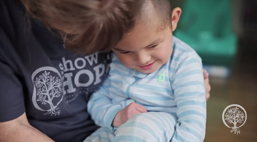 ShowHope's tweet photo. Meet Jesse from Maria's Big House of Hope! He LOVES to snuggle and listen to music: https://t.co/SBRIBPJNnn http://t.co/gFigGJF4w9